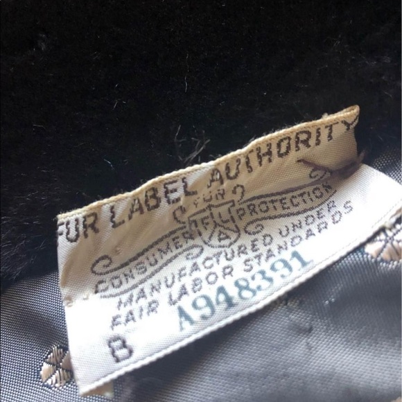 Vintage Stewart’s faux sable mink jacket authenticated by fur label authority - Picture 6 of 6